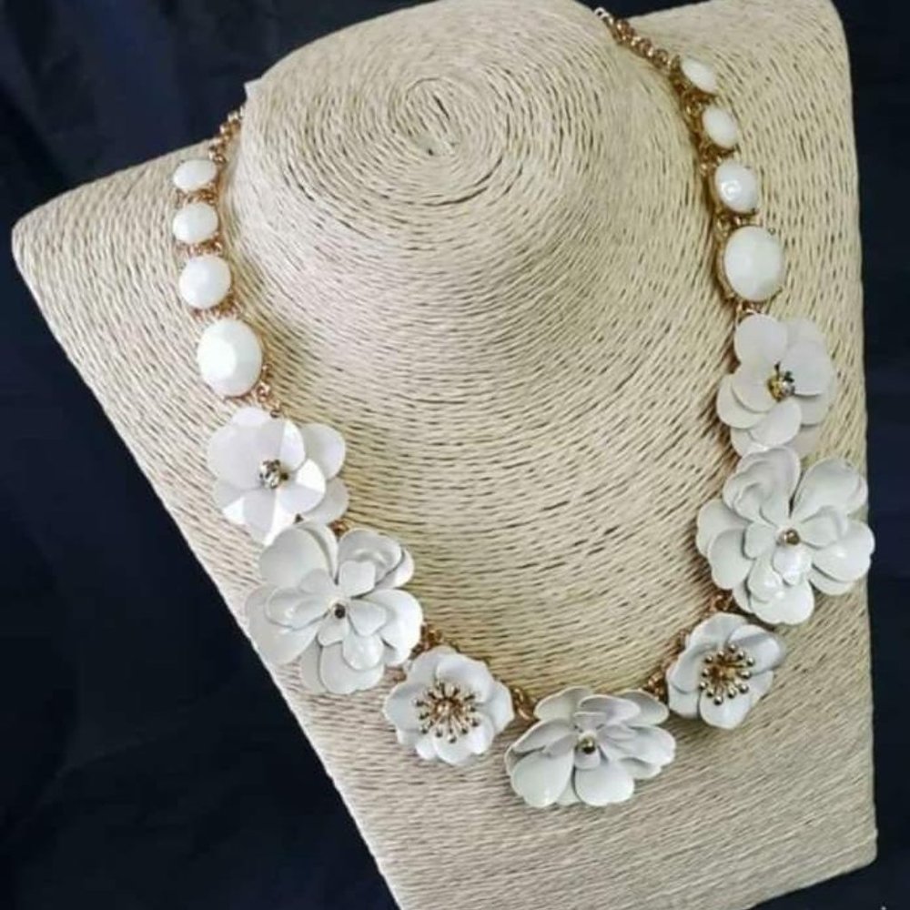 Necklace - Picture 4 of 4